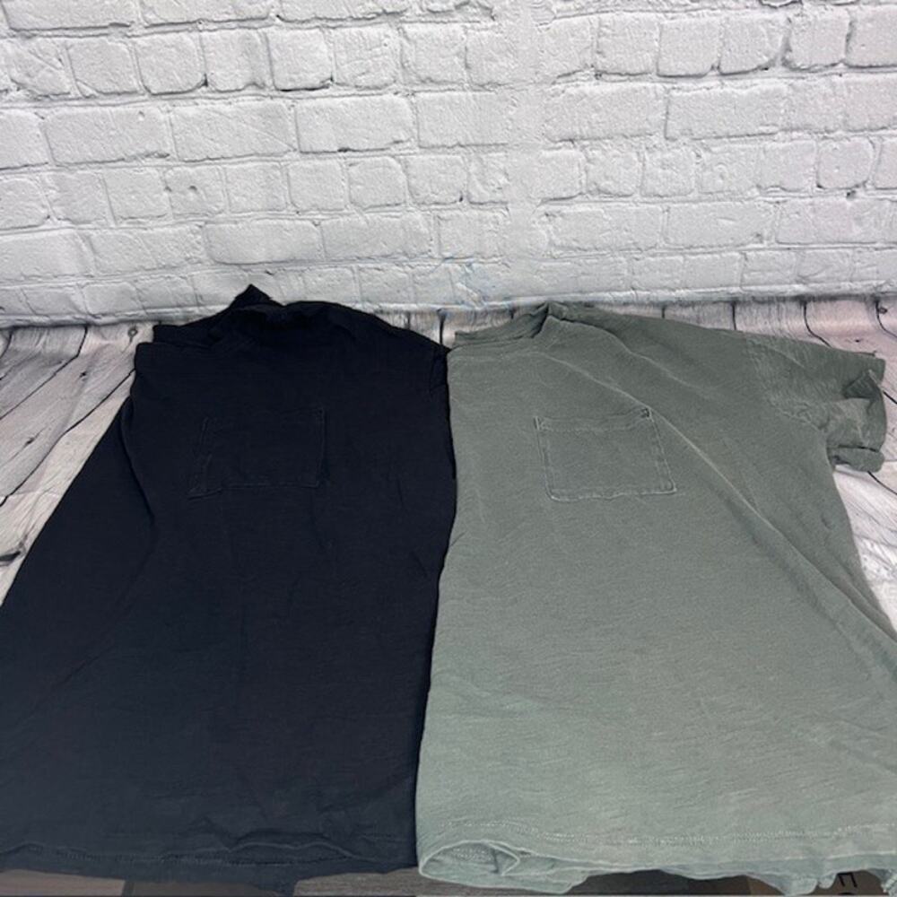 Women's 2-Terra & Sky Cropped Pocket Cotton T-Shirt Lot. Black & Green Size 14W